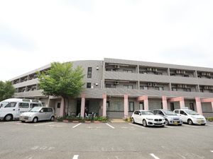 広々とした建物の外観