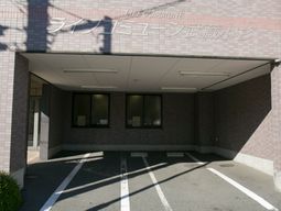 清潔なエントランス画像