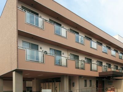 清潔感ある施設の外観