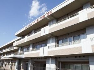 外観の施設建物  