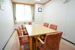 暖かみのある食堂空間