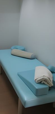 青いベッドの休憩室