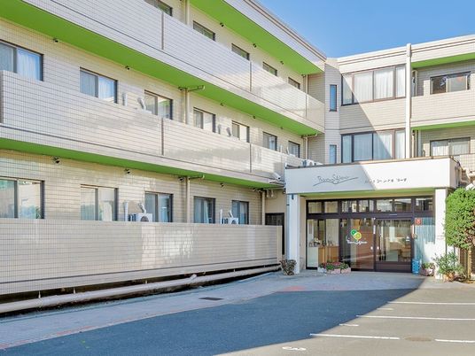 清潔感のあるエントランス