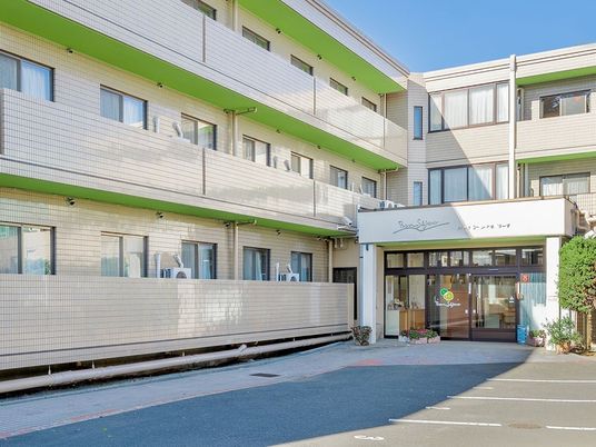 清潔感のあるエントランス