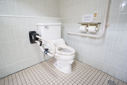 バリアフリートイレ