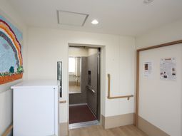 廊下と掲示物