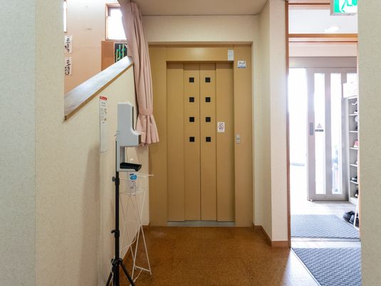 広々とした廊下