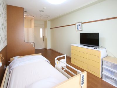明るく整った居室