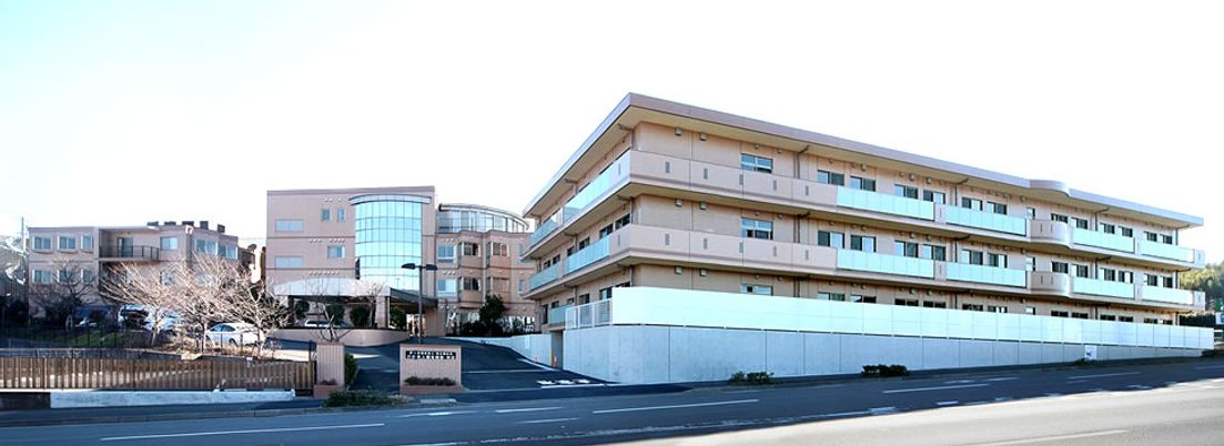 広々とした外観