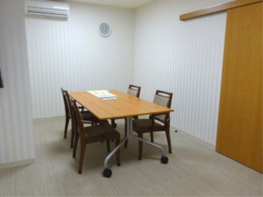 シンプルな共有スペース