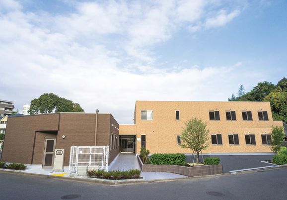 施設の外観