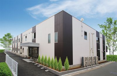 広々とした外観