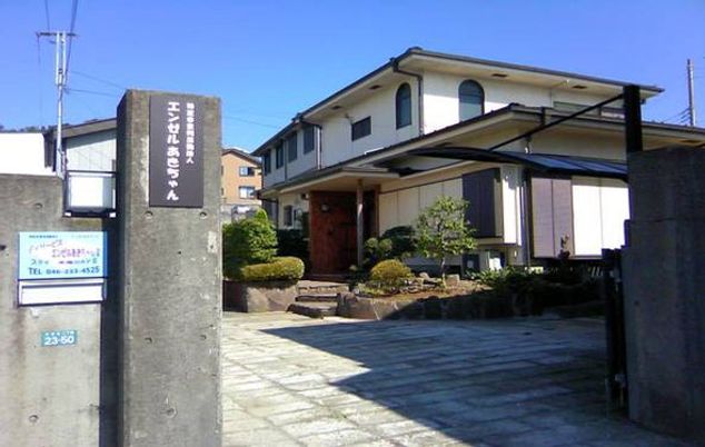 落ち着いた雰囲気の外観