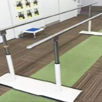 手すりのある訓練室