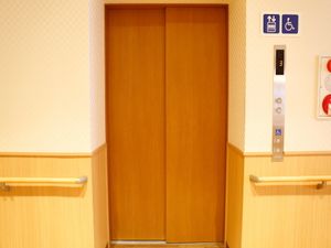 バリアフリーなエレベーター