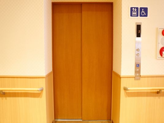 バリアフリーなエレベーター