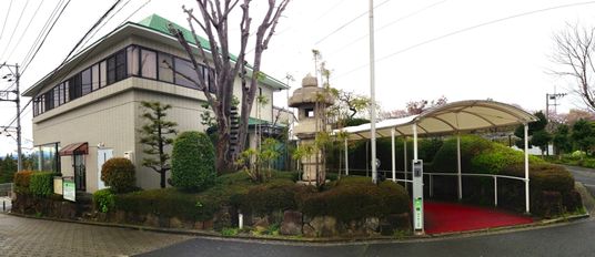 緑豊かな外観
