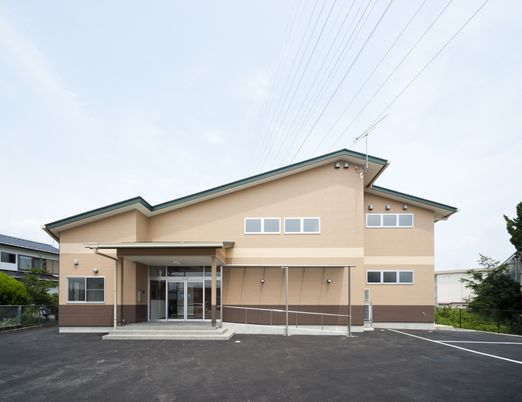 優美な建物外観