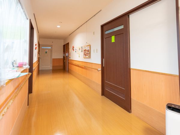 温かみのある廊下