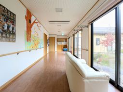 明るい廊下の美しい風景