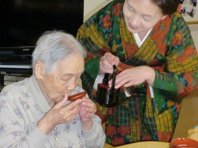 着物のスタッフと利用者
