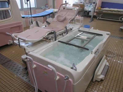 安心感のある設備の浴室  