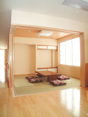 落ち着いた和室の居室