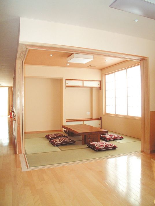 落ち着いた和室の居室