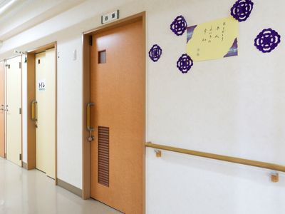 清潔な廊下の一部