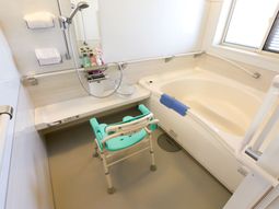 バリアフリー浴室の設備