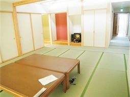 緑の畳の和室空間