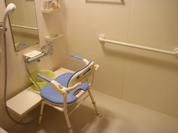 バリアフリーシャワー室