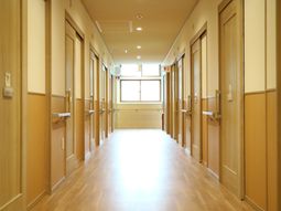 清潔感ある廊下の様子