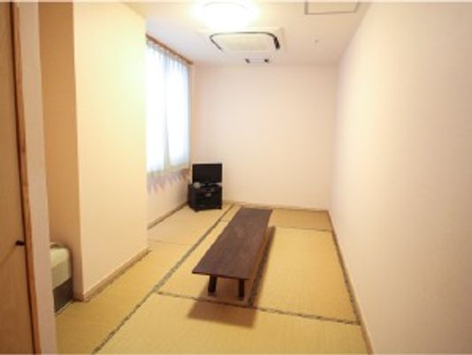 シンプルな和室の居室