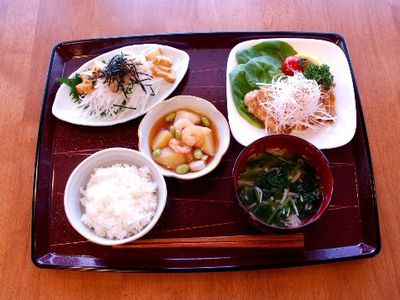 栄養バランスの取れた食事