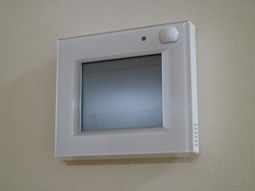 壁掛け式センサーのディテール