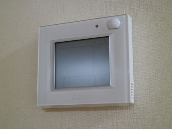 壁掛け式センサーのディテール