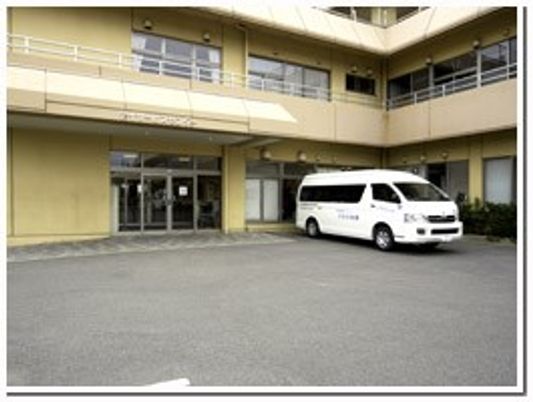 建物前の車寄せ  