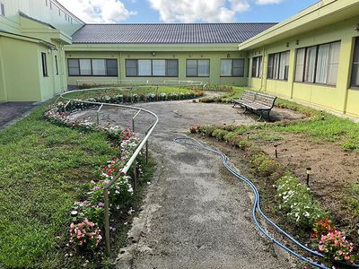 色鮮やかな庭園