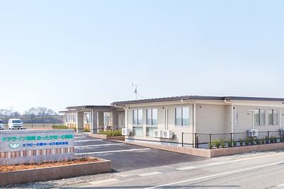 広々とした一戸建ての外観