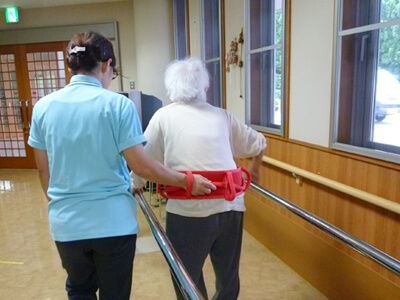 手すり付きの廊下