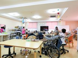 活気ある共有スペース