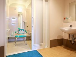 清潔感ある浴室