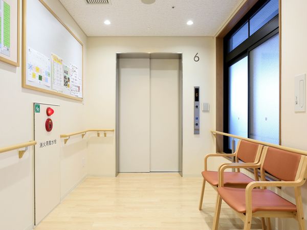 廊下の清潔感のあふれる様子