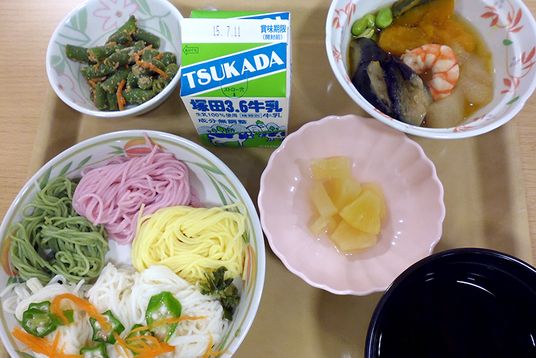 彩り豊かな昼食