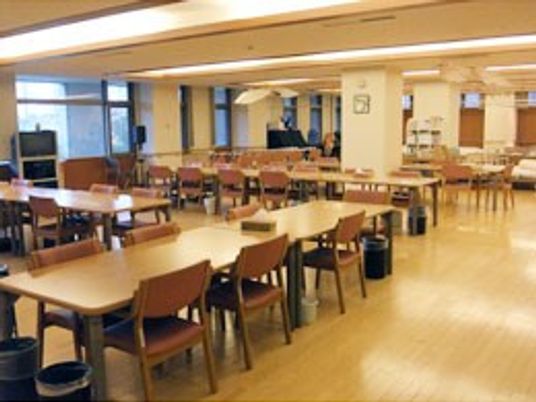 広い食堂の様子  
