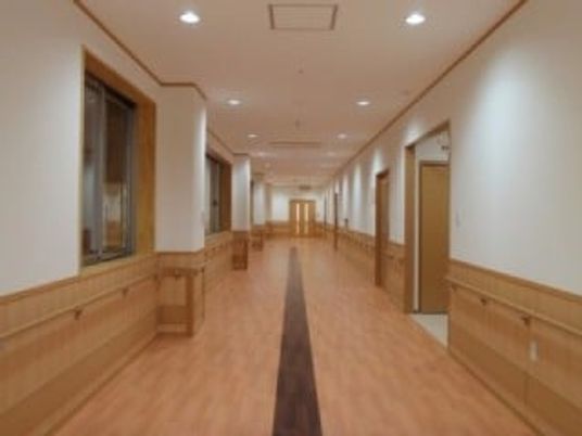 広い廊下