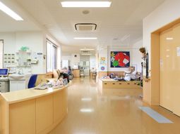 明るいスタッフルーム