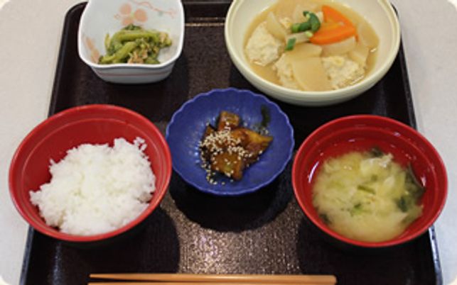 栄養豊富な和膳