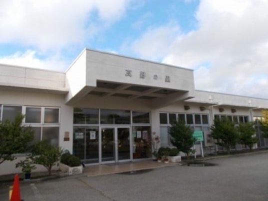 正面外観  